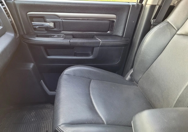 Dodge RAM cena 119999 przebieg: 173000, rok produkcji 2016 z Szepietowo małe 254